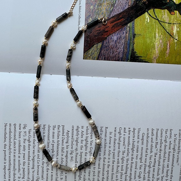 (SOLD) Chocker necklace with 14k gold plated beads - Picture 6 of 6